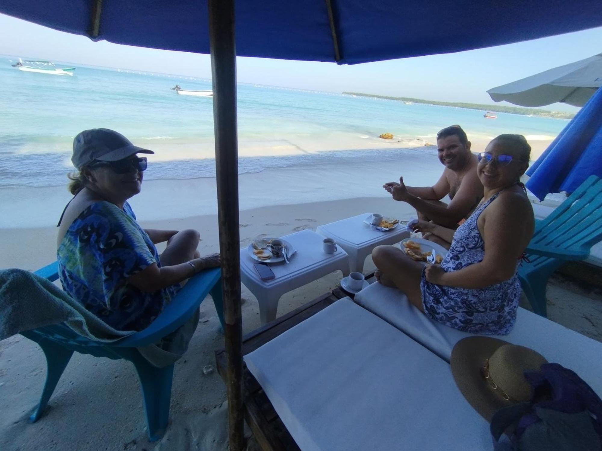Hostal Lamar Baru Donde Gertrudis Playa Blanca Bagian luar foto